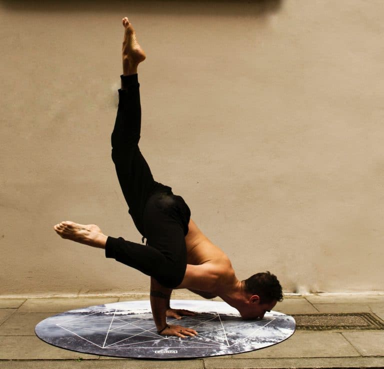 man yoga retireon mates wellbeing